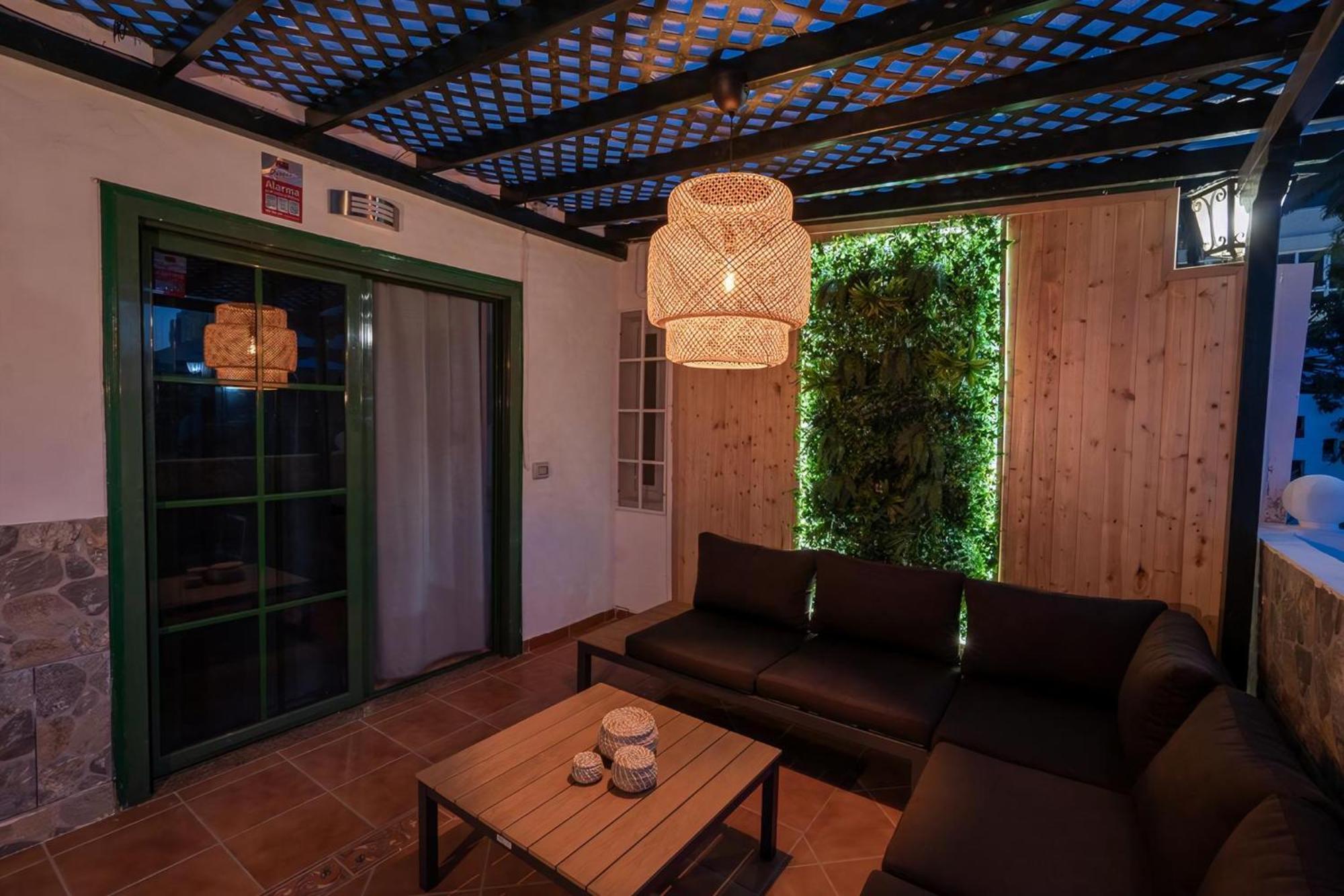 Loma-asunnot Ferienbungalow Mit Grill, Garten Und Terrasse Playa del Inglés
